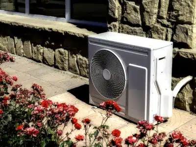 Heat pumps can both heat and cool your home efficiently. Spring time is the perfect time to have one installed in West Jordan, Utah.